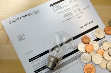 This is a guide about saving money on your electric bill. Finding ways to save money on your electric bill can really help the family budget. Utility Bill, Free Energy Generator, Green Products, Family Budget, Energy Projects, Big House, Business Services, Electricity Bill, Energy Bill