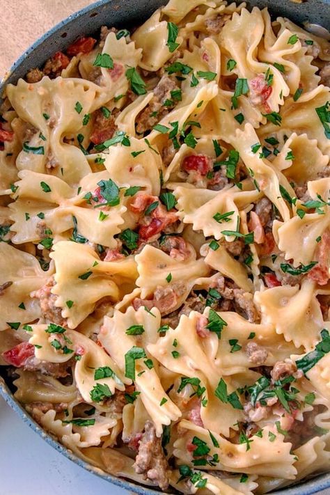 This Italian Sausage Bow Tie Pasta is easy - and reminds me of something you would get at an Italian restaurant. Our family loves it ... and I hope yours does too! Sausage Bow Tie Pasta, Ground Italian Sausage Recipes, Bow Tie Pasta Recipe, Bow Tie Pasta, Sausage Pasta Recipes, Yummy Pasta, Decadent Food, Italian Sausage Recipes, Ground Italian Sausage