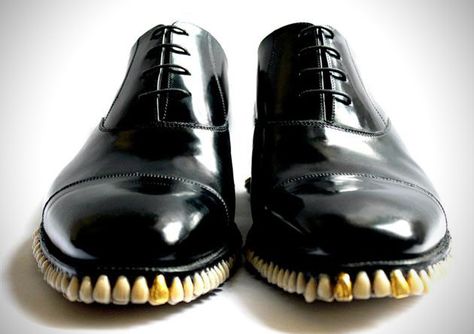 horror-shoes-tooth-sole Fake Teeth, Human Teeth, Mode Shoes, Gold Fronts, Apex Predator, Things To Make, Oxford Dress Shoes, Sole Shoes, Crazy Shoes