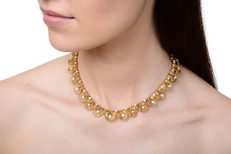 The #exquisite yellow #gold lace #collar #necklace by @turnerandtatler #HappyMonday Best Jewellery Design, Gold Lace, Lace Collar, Collar Necklace, Amazing Jewelry, Gold Chains, Diamond Necklace, Pearl Necklace, Chain Necklace