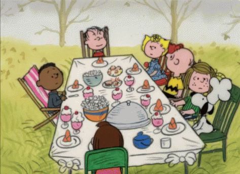 Peanuts Thanks Giving Dinner GIF - Peanuts ThanksGivingDinner Family - Discover & Share GIFs Thanksgiving Snoopy, Peanuts Thanksgiving, Charlie Brown Thanksgiving, Thanksgiving Images, Thanksgiving Wallpaper, Snoopy Wallpaper, Happy Thanksgiving Quotes, Thanksgiving Traditions, Peppermint Patties