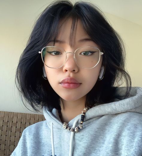 Abi Bondoc, Bob And Glasses, Glasses Aesthetic, Glasses Inspiration, Four Eyes, Cute Glasses, Cool Glasses, Girls With Glasses, Cute Fashion