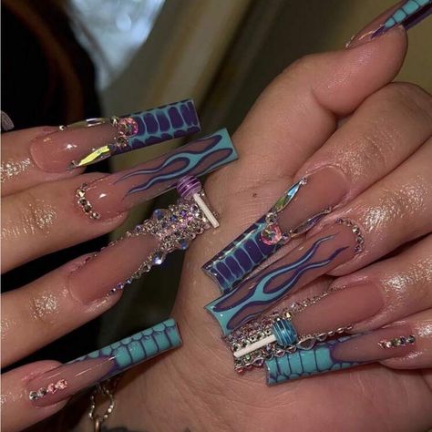 Long Square Nails, Fake Nails With Glue, Coffin Shape Nails, Nail Essentials, Glass Nails, Bling Acrylic Nails, Nail Forms, Stick On Nails, False Nail