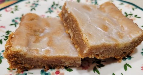 Honey Bars, Recipe Using Honey, Cinnamon Bars, Honey Dessert, New Guy, The Volunteers, Honey Cookies, Baking Book, Baking With Honey