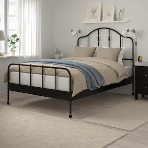 Lit double pas cher - Lit 2 places / 2 personnes - IKEA Ikea Metal Bed, Affordable Bed Frames, Sunflower Bedroom, Design Ložnic, Black Bed Frame, Black Bed, Iron Bed Frame, Ikea Bed, Iron Bed