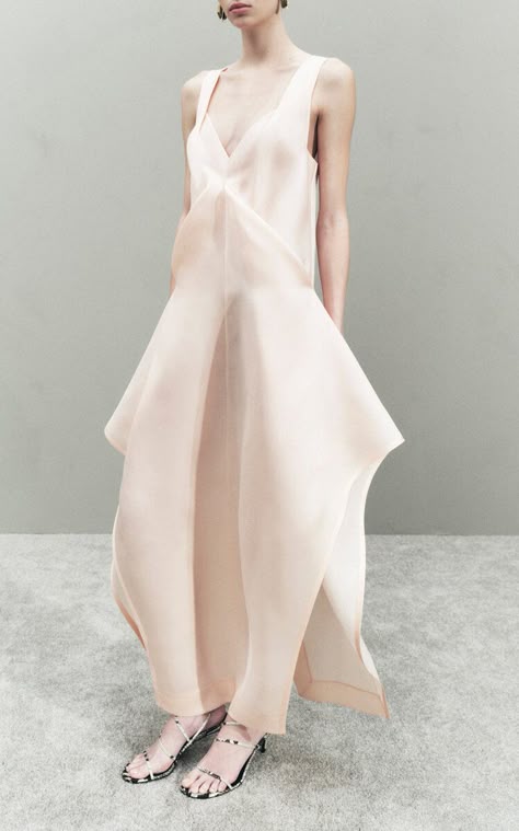 Kenith Flared Silk Organza Maxi Dress By Khaite | Moda Operandi Fashion Process, Resort 2025, 2025 Fashion Trends, Dress 2024, Silk Organza, Business Fashion, Flare Skirt, Moda Fashion, Resort Wear