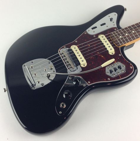 Jaguar Guitar, Brazil Music, Black Jaguar, Guitar Obsession, Guitars For Sale, Cool Electric Guitars, Fender Jaguar, Retro Ads, Music Aesthetic