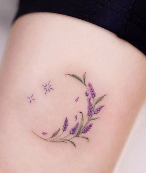 Lavender Tattoo, Petite Tattoos, Tattoo Simple, Hummingbird Tattoo, Butterfly Tattoo Designs, Butterfly Tattoos, Tattoo Pattern, Butterfly Tattoo, Simple Tattoos