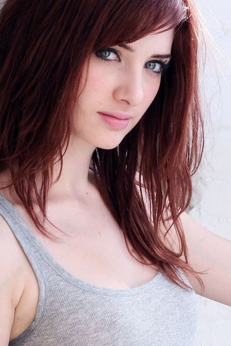 Susan Coffey cast as Aurelie {Rae} Raelene Verr, experiment 429 Dark Red Hair Color, Natural Red Hair, Dark Red Hair, Human Hair Color, 2015 Hairstyles, Long Red Hair, Super Hair, Redhead Beauty, Auburn Hair