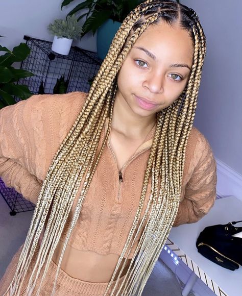 Blonde Box Braids Hairstyles, Blonde Knotless, Unnatural Hair Color, Braids Styling, Hairstyles Trending, Braided Top Knots, Blonde Box Braids, Protective Hairstyles For Natural Hair, Braids Styles