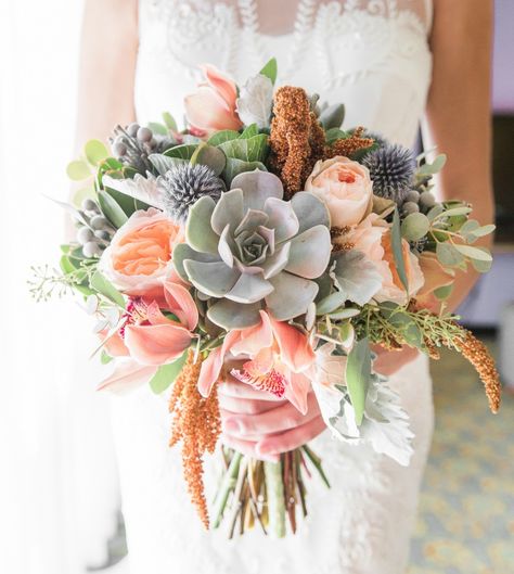 Wedding Cake Simple Elegant, Prom Bouquet, Orange Wedding Colors, Succulent Bouquet Wedding, Laid Back Wedding, Bridal Bouquet Fall, Succulent Bouquet, Boho Bouquet, Bouquet Ideas