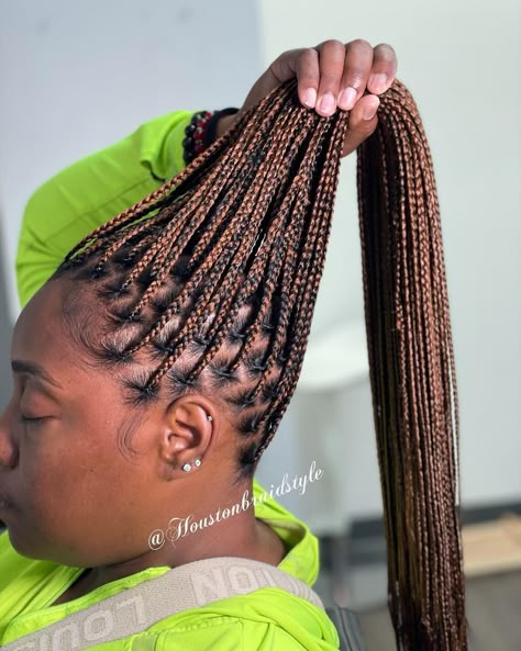 Copper Small Knotless Braids, Cooper Knotless Braids, Brown Medium Knotless Braids, Knotless Braids 27/30, Flat Knotless Braids, Brown Knowles Braids, Triangle Braids, Protective Style Braids, Box Braid Hair