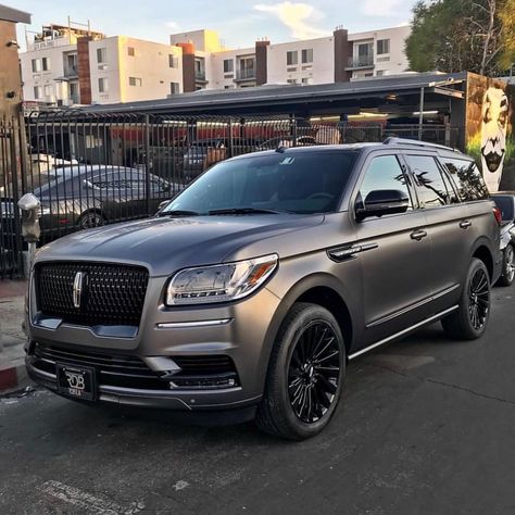 Lincoln Suv, Black Tahoe, Summer Car, Ford Suv, Car Goals, Overland Vehicles, Suv Cars, Lincoln Navigator, Luxury Suv