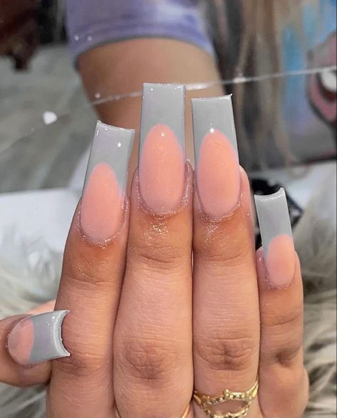 Cute Gray Nails Acrylic, Grey French Tip Acrylic Nails, White Base Acrylic Nails, Light Grey French Tip Nails, Gray Acrylic Nails Design, Cute Basic Nails Acrylic, Grey French Nails, Gray French Tip Nails, Grey French Tips