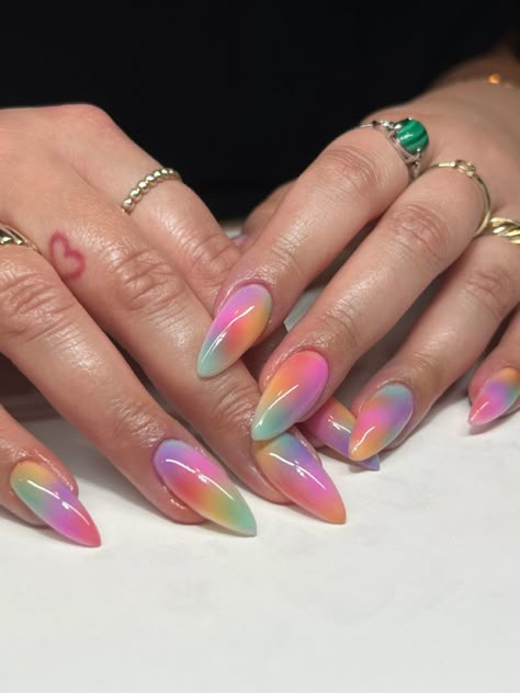 Edc Nails Designs Almond, Rainbow Gradient Nails, Aura Nails Rainbow, Cosmo Wanda Nails, Heart Aura Nails, Multicolor Nail Art Designs, Different Color Hands Nails, Rainbow Aura Nails, Temu Nails