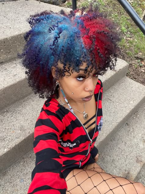 Grunge Natural Hair, Black Hairstyles Names, Checkered Hair Dye, Colorful Afro Hair, Afro Alternative Hair, Queer Black Hairstyles, Hair Dye Ideas 4c Hair, Colorful Black Hairstyles, Hairstyles For Really Short Hair Black Women