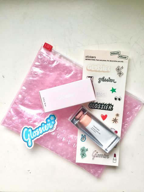 Glossier Packaging Design, Glossier You Reve, Glossier Box, Glossier Holiday Beauty Bag, Pr Packaging, Glossier You, Life Ideas, Still Life Painting, Brand Packaging