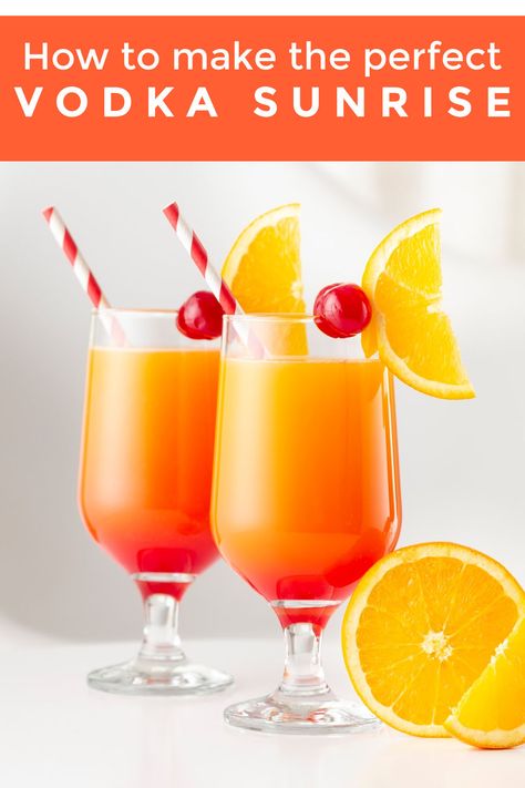 This Vodka sunrise is a delicious alternative to the classic tequila sunrise recipe. It is so tasty and easy to make, the perfect summer cocktail Vodka Sunrise Recipe, Sunrise Drink, Tequila Sunrise Recipe, Drinks Alcohol Recipes Easy, Vodka Sunrise, Orange Juice And Vodka, Tequila Sunrise Cocktail, Sunrise Cocktail, Raspberry Syrup