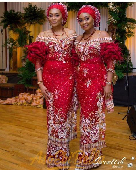 Classy Asoebi Styles, Lace Blouse Styles, Aso Ebi Lace Styles, African Traditional Wedding Dress, Latest Aso Ebi Styles, Nigerian Lace Styles, African Wedding Attire, African Lace Styles, Traditional Wedding Attire