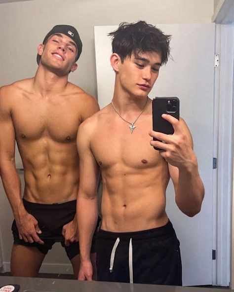 Hot Guys | A Great Looking Guy Every Day | Page 15 ماثيو ماكونهي, Men Abs, Cute White Guys, Aesthetic Guys, Attractive Guys, Shirtless Men, Pretty Men, Male Body, Royce