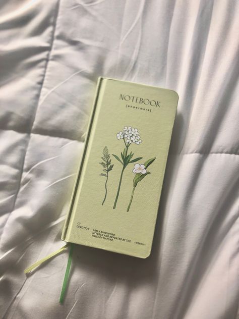 Green flower notebook Green Notebook Aesthetic, Bujo Business, Green Notebook, Flower Notebook, Simple Flowers, Green Flower, Notebook Cover, Green Aesthetic, Green Flowers