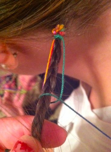 How to do one of those floss string hair wraps... Hair Wraps Thread, String Hair Wraps, Thread Hair Wraps, Satin Hair Wrap, Hair Wraps For Sleeping, Rasta Hair, Boho Hair Wrap, Hair Wrap Scarf