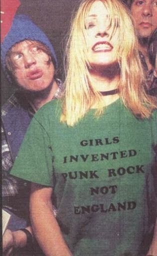 Chicas Punk Rock, Garage Punk, Kim Gordon, Punks Not Dead, A Group Of People, Grunge Shirt, Sonic Youth, Riot Grrrl, Alice In Chains