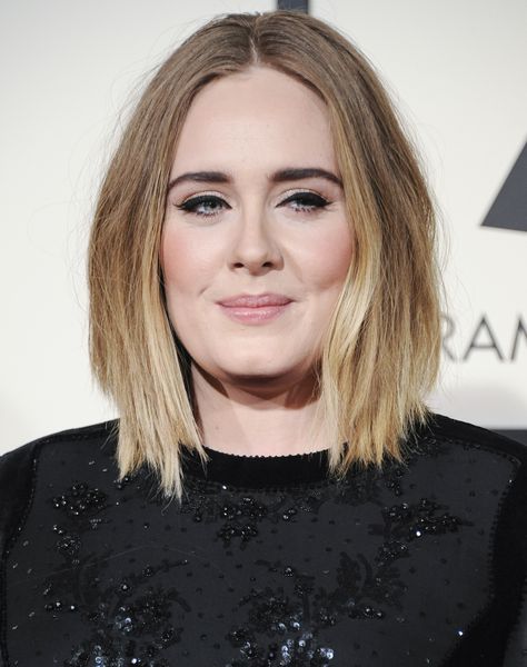 Adele Hair, Fat Face Haircuts, Celebrity Bobs, Bob Hairstyles For Round Face, Lob Styling, Long Bob Haircuts, Lob Haircut, Long Bob Hairstyles, Short Blonde Hair