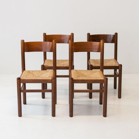 Listed on VNTG.com: Vintage wooden chairs with rush seat, Italian 1970s | #vntg #vintage Wire Chair, Wooden Chairs, Wooden Dining Chairs, City Furniture, Wooden Chair, Table Storage, Vintage Italian, Mid Century Design, Set Vintage