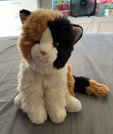 Calico Cat Stuffed Animal, Calico Cat Plush, Baby Plushies, Adorable Plushies, Cat Plushies, Dog Sewing Patterns, Calico Cats, Cat Tat, Emotional Support Animal