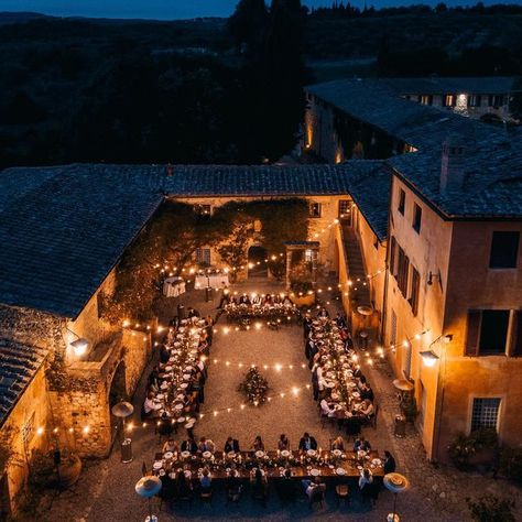 Candle Lit Reception, Tuscany Wedding Venue, Destination Wedding Italy, Under The Tuscan Sun, Tuscan Wedding, Wedding Abroad, Retro Wedding, Tuscany Wedding, Nikko