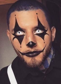 Hallowen Schminke, Guys Halloween Makeup, Boy Halloween Makeup, Makijaż Sugar Skull, Mens Halloween Makeup, Jester Makeup, Maquillage Halloween Simple, Halloween Makeup Clown, Halloweenský Makeup