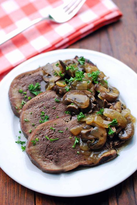 Beef Tongue Recipes, Cow Tongue Recipe, Tounge Recipes, Organ Recipes, Beef Tongue Stew, Tongue Recipes, Cow Tongue, Offal Recipes, Organ Meat