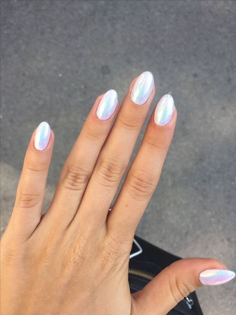 Irridescent Nails, White Chrome Nails, Summer Nails Colors Designs, Opal Nails, New Nail Designs, Her Nails, Mermaid Nails, Summer Nails Colors, Holographic Nails