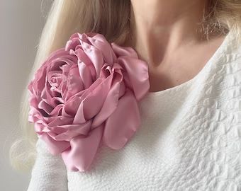 Giant Fabric Flowers, Fancy Dinner Party, Flower Choker Necklace, Beautiful Symbols, Rose Brooch, Real Rose, Flower Choker, Floral Brooch, Wedding Brooch