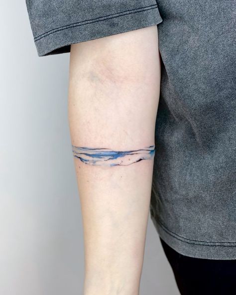 Hai Tattoo, Forearm Band Tattoos, Band Tattoo Designs, Wave Tattoo, Muster Tattoos, Arm Band Tattoo, Small Hand Tattoos, Modern Tattoos, Arm Tattoos For Women