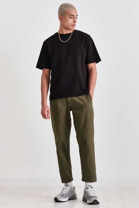 Black Shirt Green Pants Outfit, Black And Olive Green Outfit, Cropped Pants Men Outfit, Club Outfits For Men Night, Black Running Shoes Outfit, Cropped Shirt Outfit Men, Men Night Out Outfit, Green Pants Outfit Men, Night Club Outfits Men