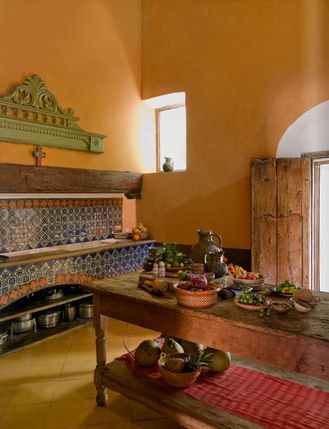 Mexican Kitchen Style, Mexican Style Kitchens, Hacienda Kitchen, Boho Glam Home, Colorful Tiles, Mexican Kitchen, Spanish Decor, Mexican Kitchens, Mexican Home Decor