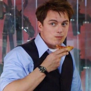 Doctor Who Captain Jack, Captain Jack Harkness Icon, Doctor Who Jack Harkness, Jack Harkness Icon, Jack Harkness Fanart, Argument Starters, Dr Who Characters, Edgy Boy, Captain Jack Harkness