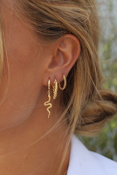 MY COLLECTION IS LIVE!!!!! Helix Piercings, Cute Ear Piercings, Earrings Aesthetic, Double Helix, Dope Jewelry, Jewelry Inspo, Pretty Jewellery, Ear Jewelry, Piercing Jewelry