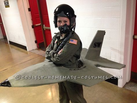 Cadet+Builds+F-16+to+prepare+for+Air+Force+Pilot+Training Plane Costume, Airplane Costume, Building Myself, Fighter Costume, Pilot Costume, Disney Planes, Air Force Pilot, Pilot Training, Jet Fighter