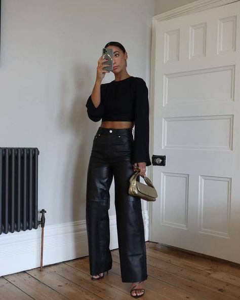 Trousers Outfit Night Out, Leather Pants Outfit Night, Black Leather Pants Outfit, Mood Outfits, Leather Trousers Outfit, Wide Leg Trousers Outfit, Spring Wishlist, Fashion 23, Wide Leg Linen Trousers