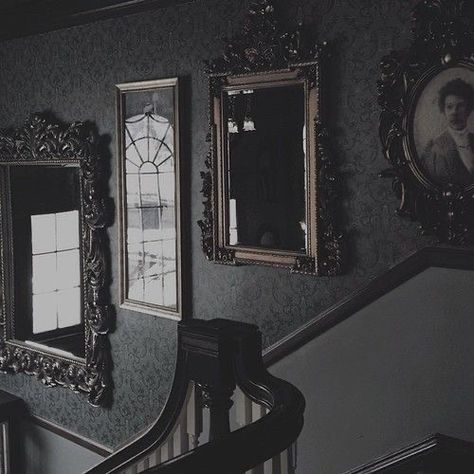 Victorian Ballroom Aesthetic, Goth Aesthetic Victorian, Victorian Goth Aesthetic, Haunted Mansion Aesthetic, Dark Victorian Aesthetic, Noble House Of Black, Malfoy Manor, Credence Barebone, Era Victoria