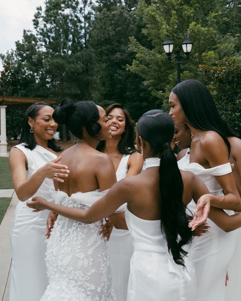 The most beautiful group of girls! 😍 #georgiaweddingphotographer#atlantaweddingvenue#atlwedding#northgeorgiaweddingphotographer#bridesmaids#bridalparty#allwhitewedding#weddingtrends#weddinginspiration Black Wedding Dresses Black Women, White Bridesmaid Dresses Black Women, Wedding Photos Bride And Bridesmaids, Black Bride Aesthetic, Bridesmaid Black Women, Black Women Bridesmaids, Black Woman Bride, Bride And Friends, Four Bridesmaids