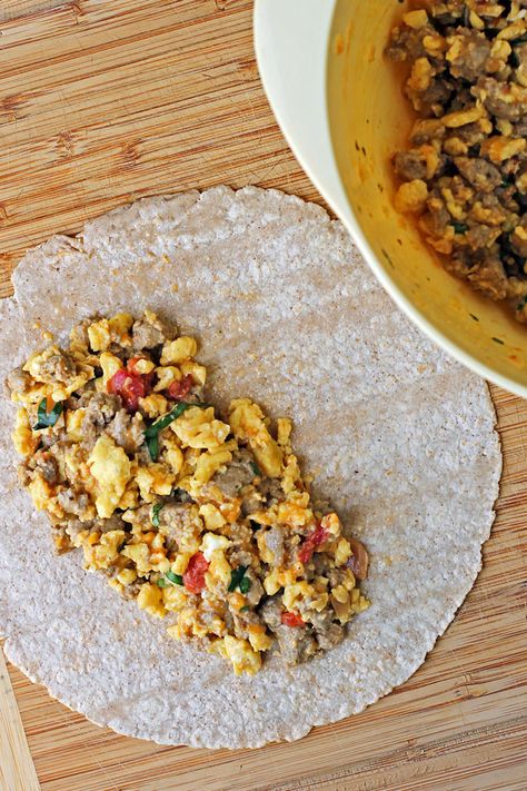 These easy Turkey Sausage Breakfast Burritos are filling, flavorful, and just 250 calories or 6 Green, 3 Blue or 3 Purple WW SmartPoints each! Ground Turkey Breakfast Burrito, Breakfast Ground Turkey, Ground Turkey Breakfast Recipes, Turkey Sausage Crumbles Recipe, Turkey Breakfast Sausage Recipes, Ground Turkey Breakfast Sausage, Ground Turkey Breakfast, Turkey Breakfast Recipes, Sausage Breakfast Burritos