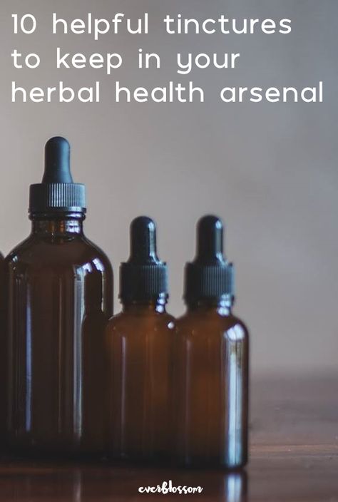 Easy Tinctures, Make Your Own Tincture, How To Make A Tincture Herbs, Making Herbal Tinctures, Making Tinctures Herbal Medicine, Tinctures Recipes, Herbal Tinctures, Diy Remedies, Natural Healing Remedies