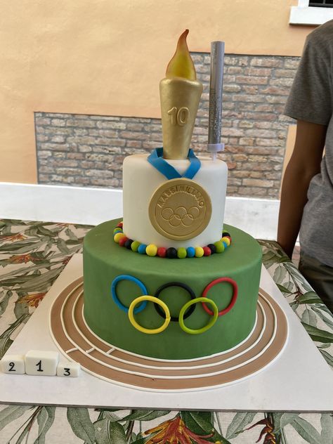 Olympic Party Decorations, Olympic Food, Olympic Theme Party, Olympic Theme, Olympic Party, Sport Cakes, 9th Birthday Parties, Golden Birthday, 4th Of July Party