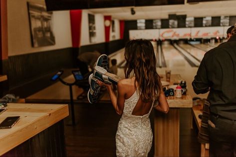 via Pinterest Bowling Rehearsal Dinner, Bowling Wedding, Drink Ticket, Midday Snack, Immediate Family, Diy Photo Booth, Wedding Activities, Fun Activities To Do, Formal Dinner