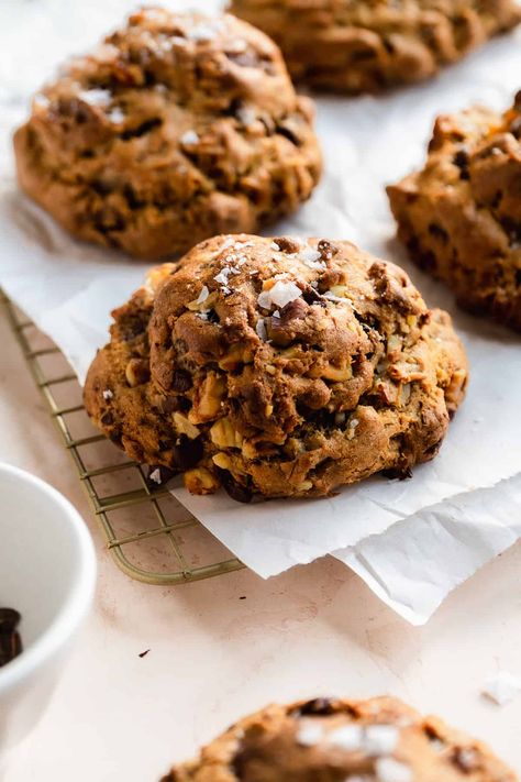 Levain Gluten Free Cookies, Gluten Free Levain Style Cookies, Gluten Free Levain Cookies, Oversized Cookies, Cookies Levain, Gluten Free Cookie Recipe, Walnut Chocolate Chip Cookies, Gf Treats, Levain Cookies