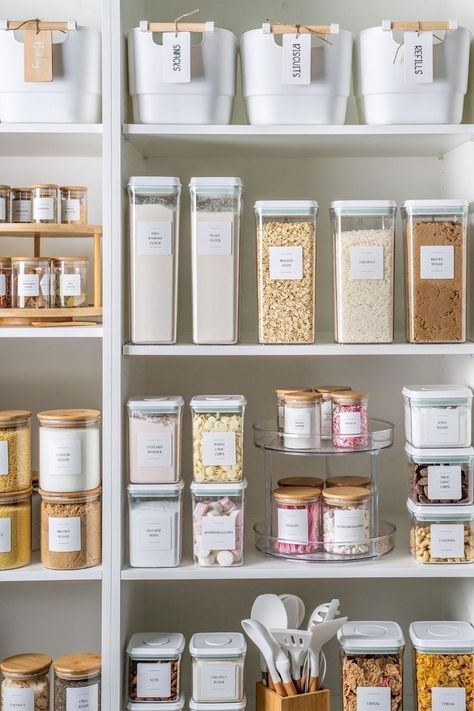 Kitchen Pantry Organization, Storage And Organization Ideas, Pantry Storage Containers, Kitchen Shelving, Pantry Organisation, Organized Pantry, Organized Kitchen, House Organisation, Shelving Ideas